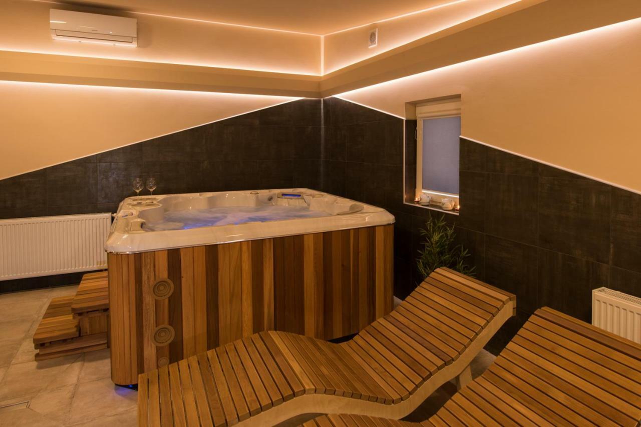 Seasons Apartmani Осиек Экстерьер фото