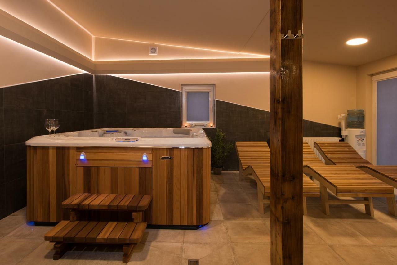 Seasons Apartmani Осиек Экстерьер фото